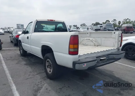 1999 Chevrolet Silverado 2500 z USA, uszkodzony, nr VIN 1GCGC24UXXE205188